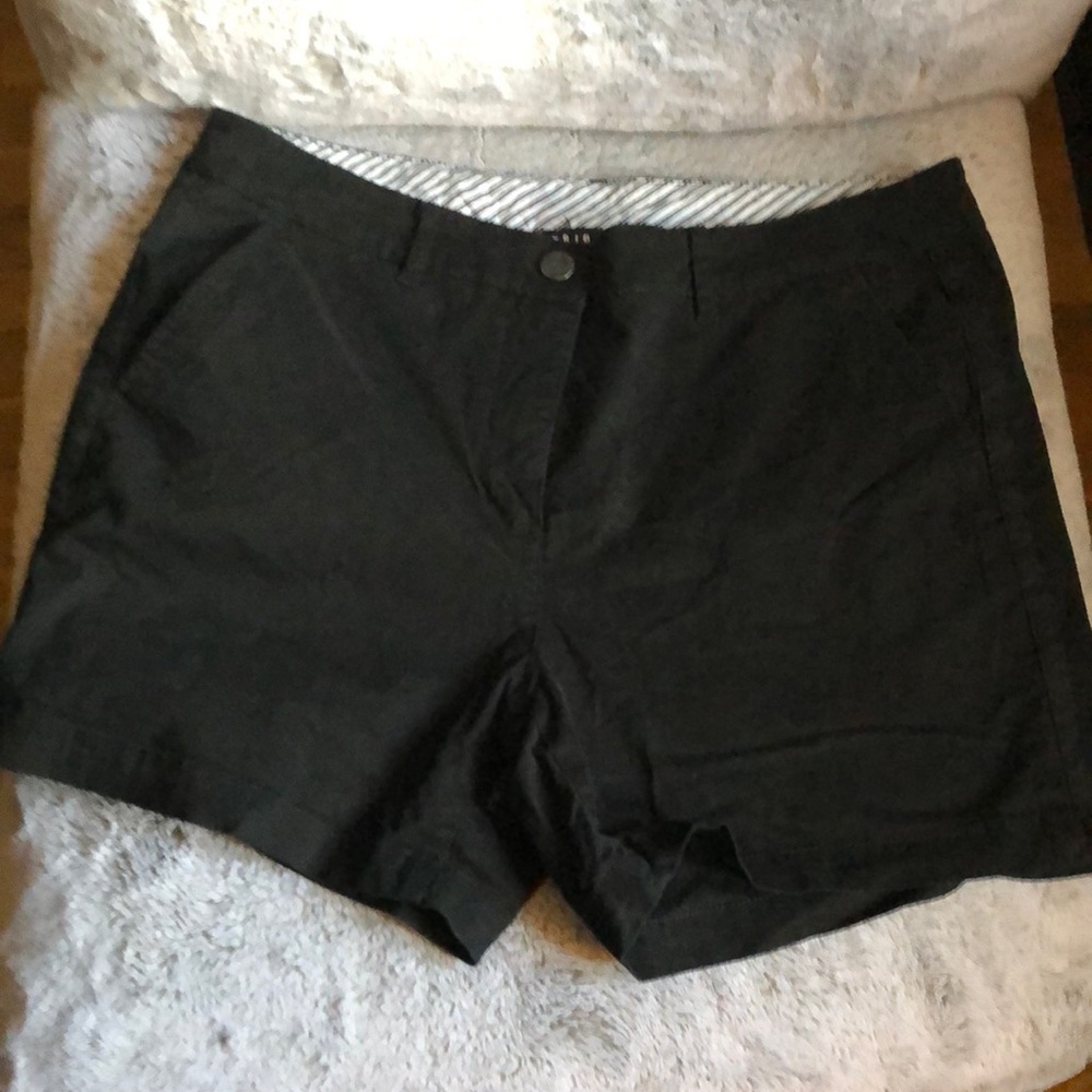 Woman’s shorts